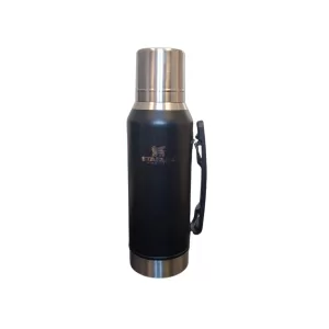 Termo Premium 1.2L Símil Stanley con pico cebador y manija rebatible NEGRO