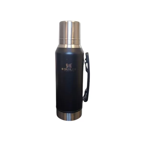 Termo Premium 1.2L Símil Stanley con pico cebador y manija rebatible NEGRO